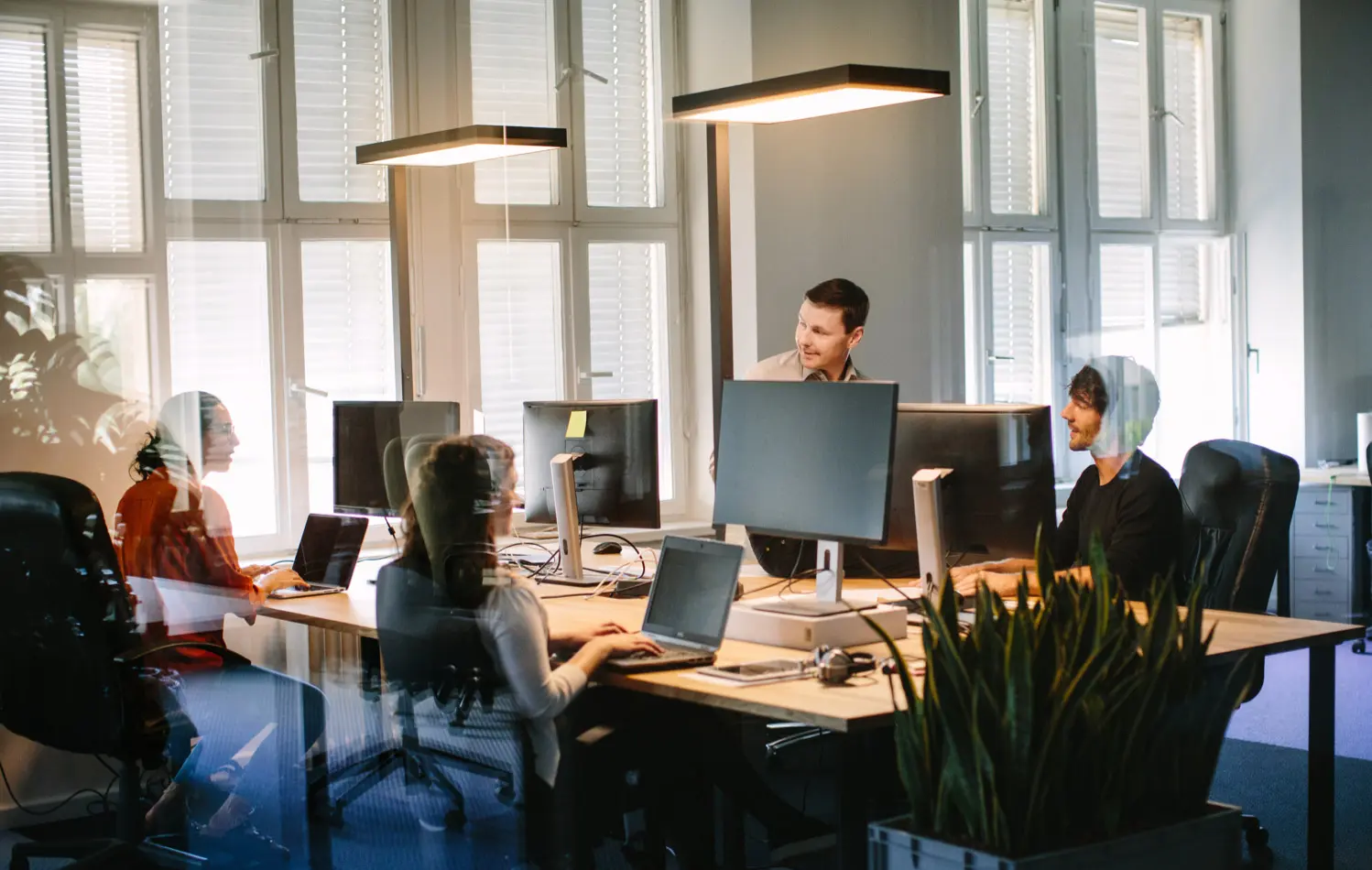 Home - Redsolution Global IT Services & Agency - Redsolution